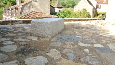 Banc en pierre de Rocamadour