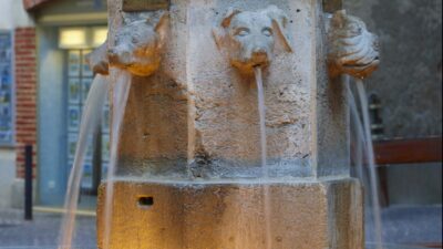 Fontaine aux chiens - Cahors